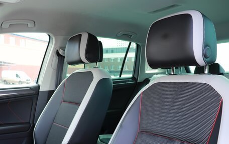 Volkswagen Tiguan II, 2021 год, 3 199 000 рублей, 16 фотография