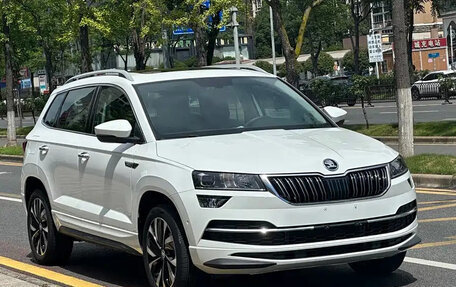 Skoda Karoq I, 2023 год, 1 987 000 рублей, 3 фотография