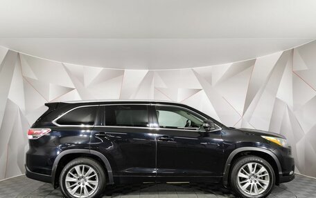 Toyota Highlander III, 2015 год, 2 695 000 рублей, 6 фотография