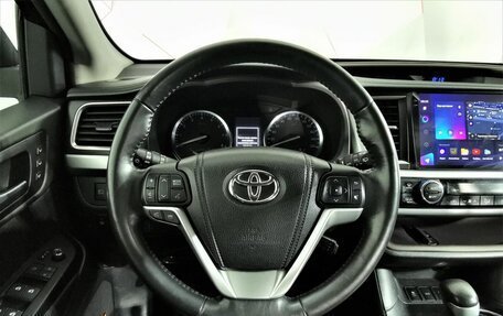 Toyota Highlander III, 2015 год, 2 695 000 рублей, 19 фотография