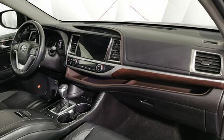 Toyota Highlander III, 2015 год, 2 695 000 рублей, 12 фотография