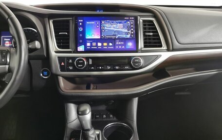 Toyota Highlander III, 2015 год, 2 695 000 рублей, 14 фотография