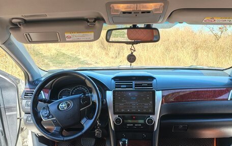 Toyota Camry, 2012 год, 1 590 000 рублей, 10 фотография