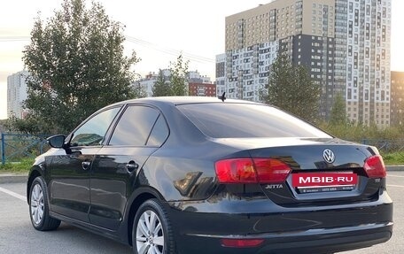 Volkswagen Jetta VI, 2013 год, 899 000 рублей, 3 фотография