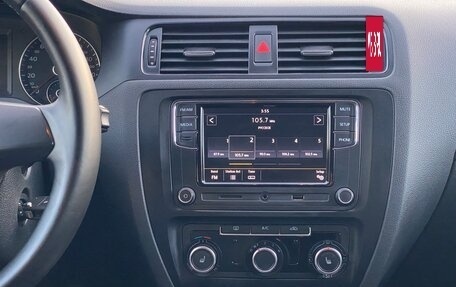 Volkswagen Jetta VI, 2013 год, 899 000 рублей, 25 фотография
