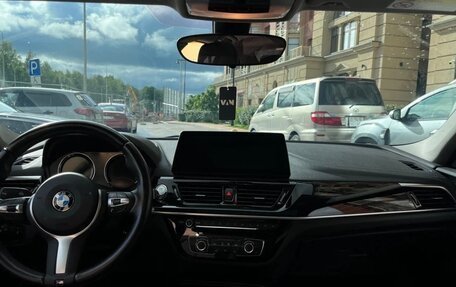 BMW 1 серия, 2022 год, 1 800 000 рублей, 13 фотография