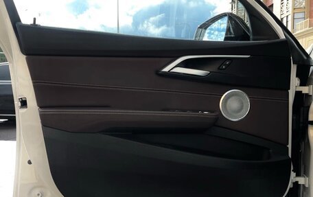 BMW 1 серия, 2022 год, 1 800 000 рублей, 15 фотография