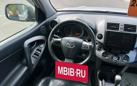Toyota RAV4, 2011 год, 1 699 000 рублей, 14 фотография
