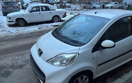 Peugeot 107 I рестайлинг, 2011 год, 450 000 рублей, 2 фотография