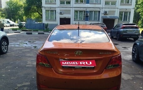Hyundai Solaris II рестайлинг, 2015 год, 1 050 000 рублей, 4 фотография