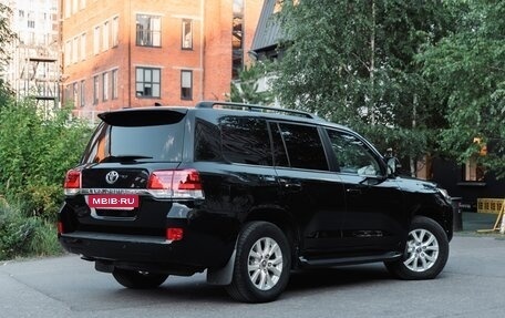 Toyota Land Cruiser 200, 2019 год, 6 170 000 рублей, 7 фотография
