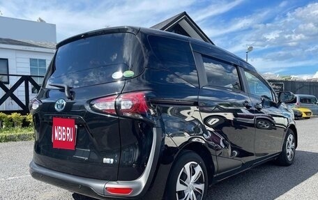 Toyota Sienta II, 2022 год, 1 550 000 рублей, 14 фотография