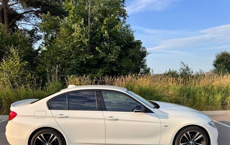BMW 3 серия, 2016 год, 2 400 000 рублей, 34 фотография
