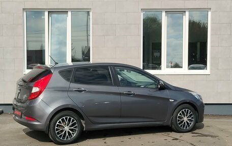 Hyundai Solaris II рестайлинг, 2015 год, 870 000 рублей, 5 фотография