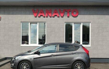Hyundai Solaris II рестайлинг, 2015 год, 870 000 рублей, 2 фотография
