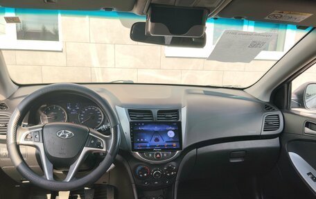 Hyundai Solaris II рестайлинг, 2015 год, 870 000 рублей, 9 фотография