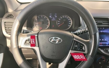 Hyundai Solaris II рестайлинг, 2015 год, 870 000 рублей, 11 фотография