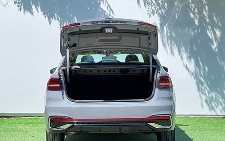 Volkswagen Lavida, 2023 год, 1 560 000 рублей, 6 фотография