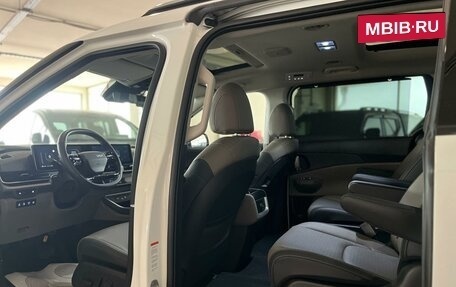 KIA Carnival, 2025 год, 5 598 000 рублей, 7 фотография