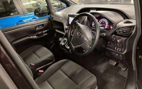 Toyota Esquire I, 2019 год, 2 500 000 рублей, 7 фотография