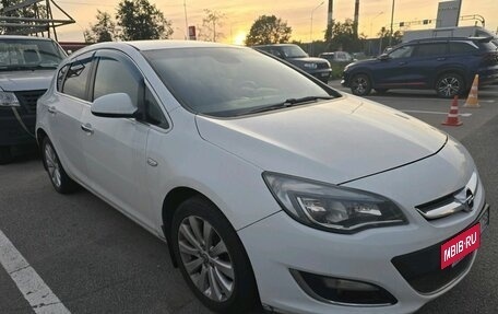 Opel Astra J, 2013 год, 649 000 рублей, 2 фотография