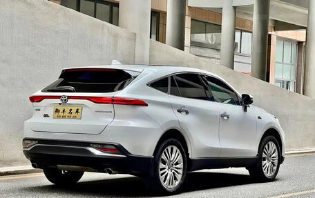 Toyota Harrier, 2023 год, 4 380 000 рублей, 4 фотография