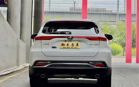 Toyota Harrier, 2023 год, 4 380 000 рублей, 5 фотография