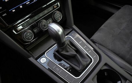 Volkswagen Passat B8 рестайлинг, 2020 год, 2 170 000 рублей, 11 фотография
