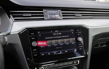 Volkswagen Passat B8 рестайлинг, 2020 год, 2 170 000 рублей, 10 фотография