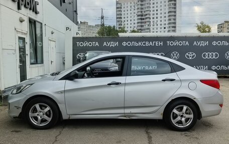Hyundai Solaris II рестайлинг, 2012 год, 640 000 рублей, 8 фотография