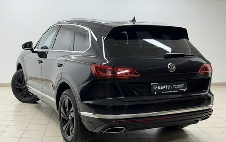 Volkswagen Touareg III, 2018 год, 4 580 000 рублей, 6 фотография