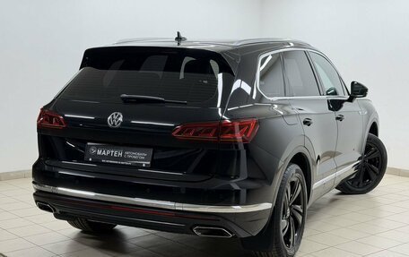 Volkswagen Touareg III, 2018 год, 4 580 000 рублей, 4 фотография