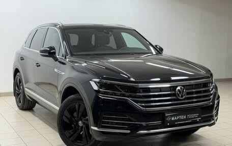 Volkswagen Touareg III, 2018 год, 4 580 000 рублей, 3 фотография