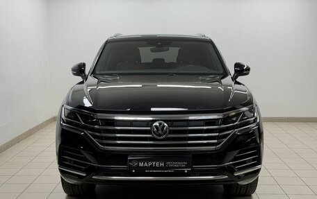 Volkswagen Touareg III, 2018 год, 4 580 000 рублей, 2 фотография