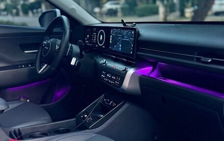 Hyundai Kona, 2025 год, 2 050 000 рублей, 11 фотография