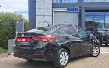Hyundai Solaris II рестайлинг, 2017 год, 954 000 рублей, 4 фотография