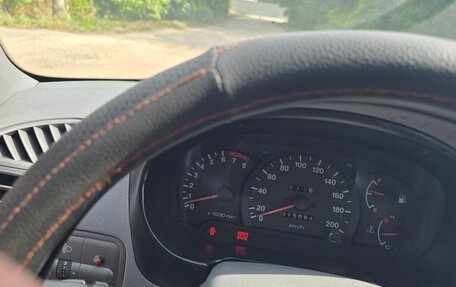 Hyundai Accent II, 2004 год, 200 000 рублей, 10 фотография