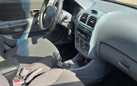 Hyundai Accent II, 2004 год, 200 000 рублей, 7 фотография