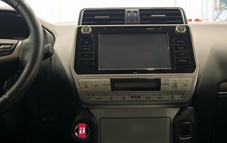 Toyota Land Cruiser Prado 150 рестайлинг 2, 2019 год, 5 850 000 рублей, 18 фотография