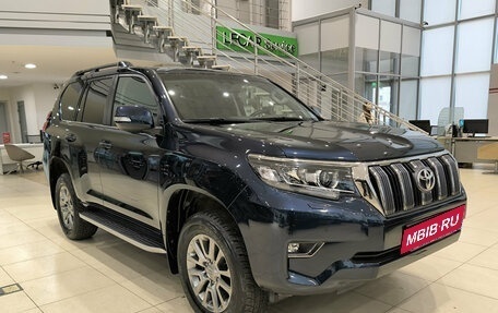 Toyota Land Cruiser Prado 150 рестайлинг 2, 2019 год, 5 850 000 рублей, 3 фотография