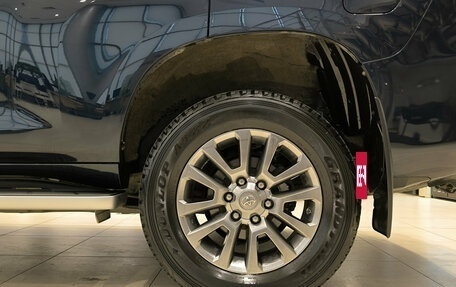Toyota Land Cruiser Prado 150 рестайлинг 2, 2019 год, 5 850 000 рублей, 22 фотография