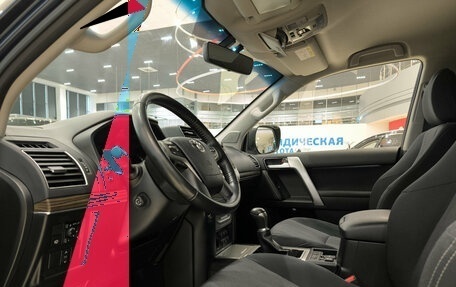 Toyota Land Cruiser Prado 150 рестайлинг 2, 2019 год, 5 850 000 рублей, 20 фотография