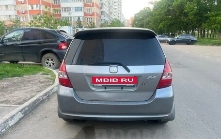 Honda Fit III, 2003 год, 380 000 рублей, 2 фотография