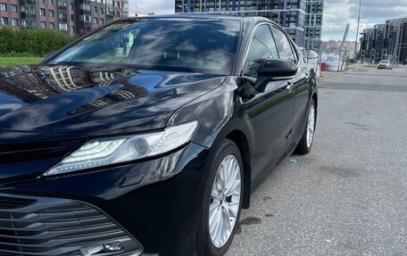 Toyota Camry, 2018 год, 2 980 000 рублей, 3 фотография