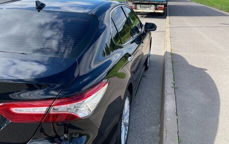 Toyota Camry, 2018 год, 2 980 000 рублей, 4 фотография