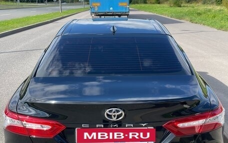 Toyota Camry, 2018 год, 2 980 000 рублей, 6 фотография