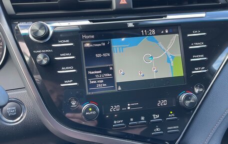 Toyota Camry, 2018 год, 2 980 000 рублей, 15 фотография