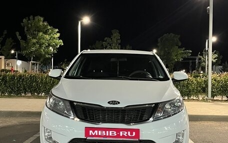 KIA Rio III рестайлинг, 2013 год, 790 000 рублей, 3 фотография