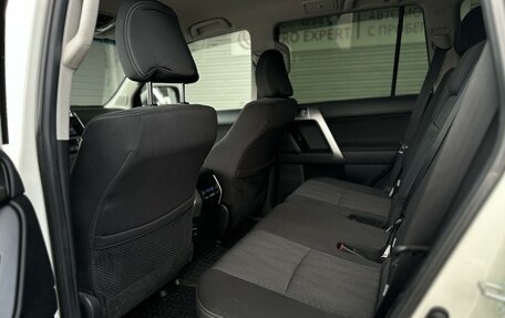Toyota Land Cruiser Prado 150 рестайлинг 2, 2020 год, 7 890 000 рублей, 11 фотография