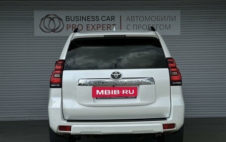 Toyota Land Cruiser Prado 150 рестайлинг 2, 2020 год, 7 890 000 рублей, 6 фотография